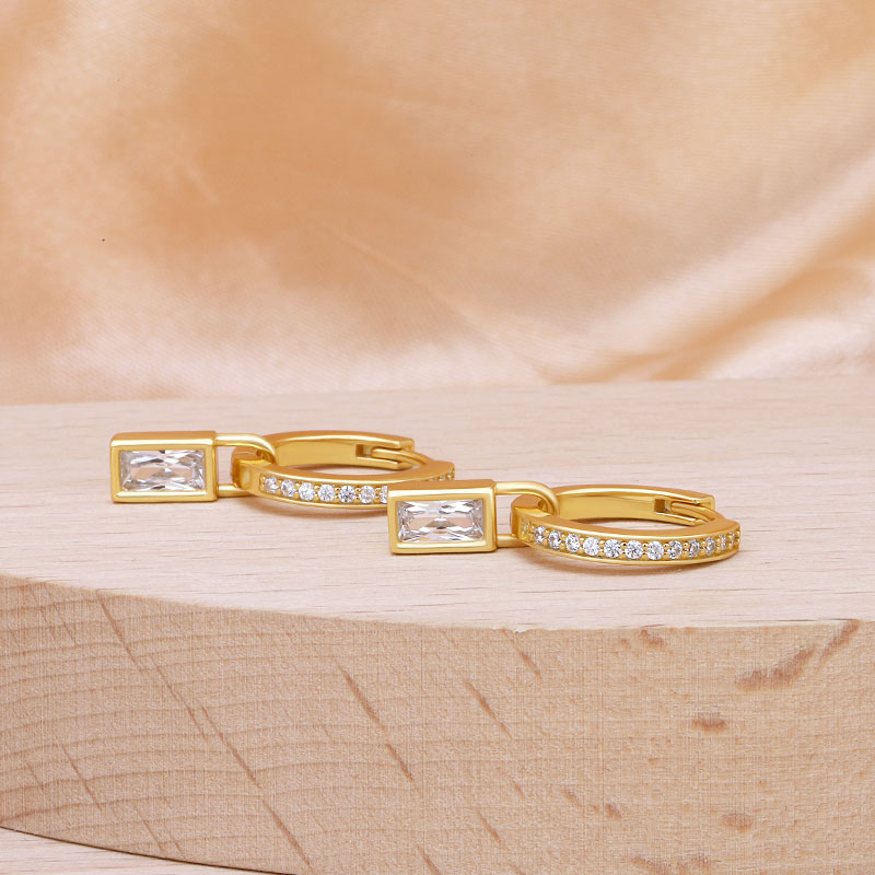 золотые серьги-кольца с подвеской