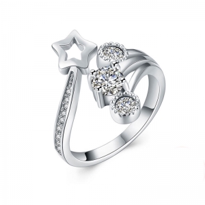 Женское серебряное пальцевое кольцо