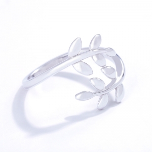серебряное кольцо с лавровым листом